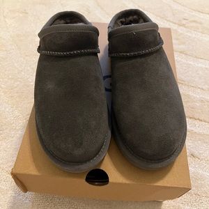 UGG CLASSIC SLIPPER Grey